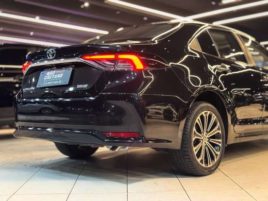 TOYOTA-COROLLA-2021