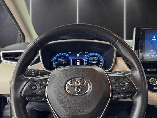 TOYOTA-COROLLA-2023