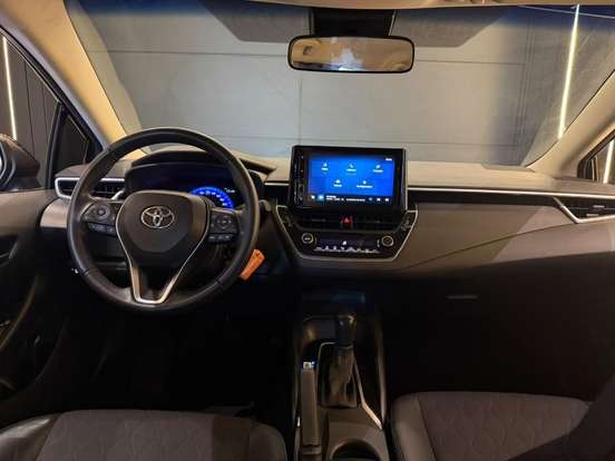TOYOTA-COROLLA-2024
