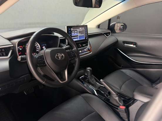 TOYOTA-COROLLA-2021