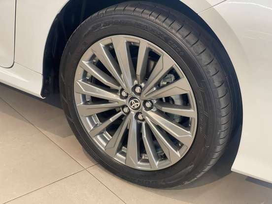 TOYOTA-COROLLA-2025