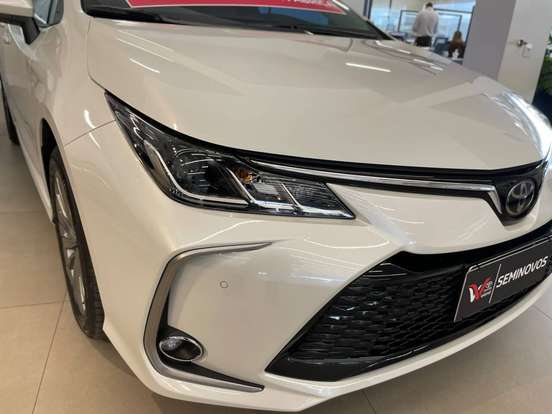TOYOTA-COROLLA-2025