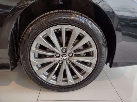 TOYOTA-COROLLA-2023