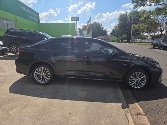 TOYOTA-COROLLA-2024