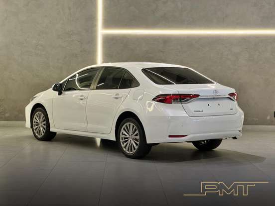 TOYOTA-COROLLA-2024