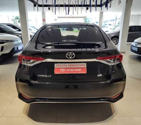 TOYOTA-COROLLA-2023