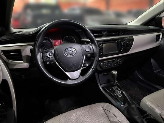 TOYOTA-COROLLA-2016
