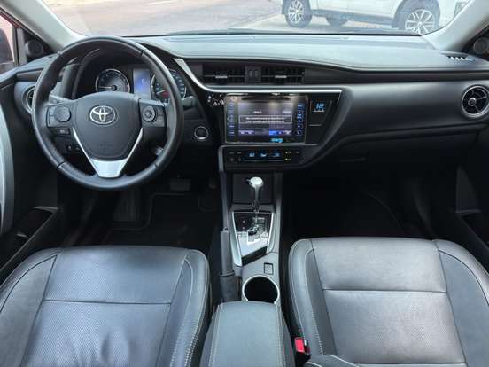 TOYOTA-COROLLA-2019