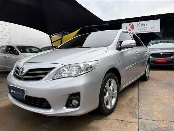 TOYOTA COROLLA 2.0 XEI 16V FLEX 4P AUTOMÁTICO