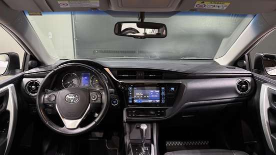 TOYOTA-COROLLA-2018
