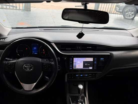 TOYOTA-COROLLA-2019