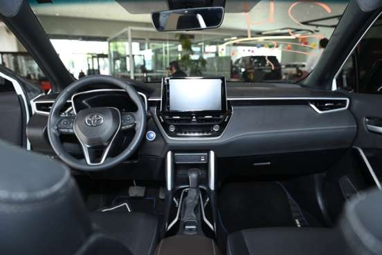 TOYOTA-COROLLA CROSS-2024