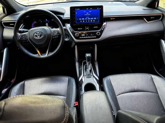 TOYOTA-COROLLA CROSS-2022