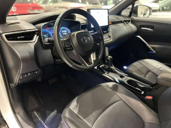 TOYOTA-COROLLA CROSS-2025