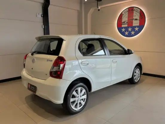 TOYOTA-ETIOS-1.5 X PLUS 16V FLEX 4P AUTOMÁTICO TOYOTA-ETIOS-2019