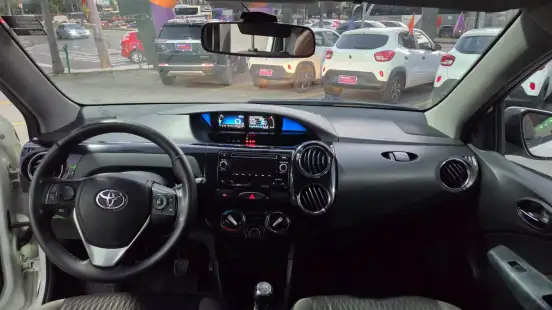 TOYOTA-ETIOS-1.5 XS SEDAN 16V FLEX 4P MANUAL TOYOTA-ETIOS-2017