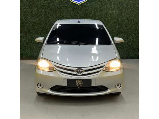 TOYOTA-ETIOS-2016