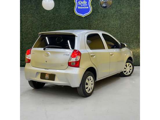 TOYOTA-ETIOS-1.3 X 16V FLEX 4P AUTOMÁTICO TOYOTA-ETIOS-2016