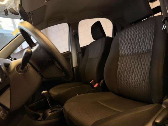 TOYOTA-ETIOS-2019