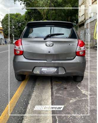 TOYOTA-ETIOS-2017