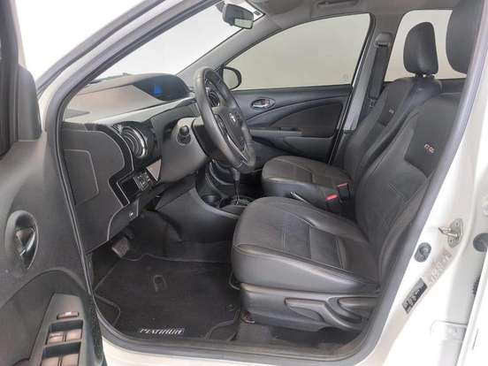 TOYOTA-ETIOS-1.5 PLATINUM 16V FLEX 4P AUTOMÁTICO TOYOTA-ETIOS-2017