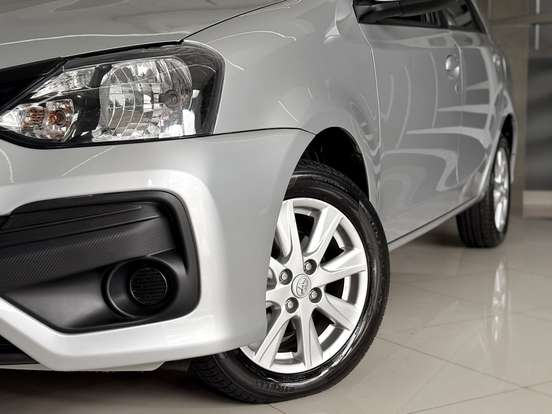 TOYOTA-ETIOS-1.5 X PLUS SEDAN 16V FLEX 4P AUTOMÁTICO TOYOTA-ETIOS-2019
