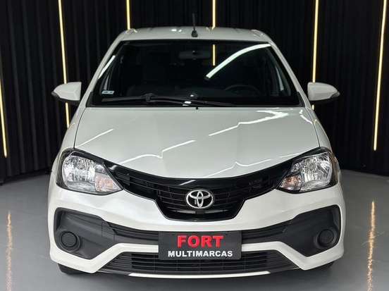 TOYOTA-ETIOS-2020