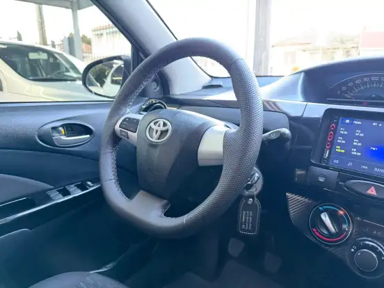 TOYOTA-ETIOS CROSS-2014