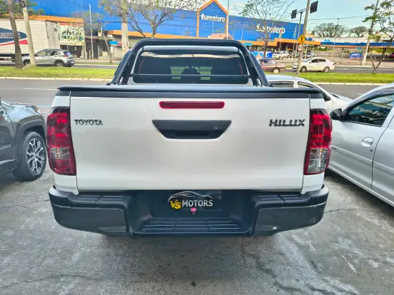 TOYOTA-HILUX-2.8 D-4D TURBO DIESEL CD POWER PACK 4X4 MANUAL TOYOTA-HILUX-2022