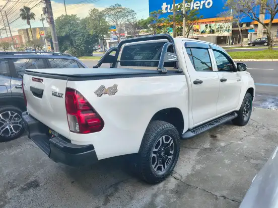 TOYOTA-HILUX-2.8 D-4D TURBO DIESEL CD POWER PACK 4X4 MANUAL TOYOTA-HILUX-2022