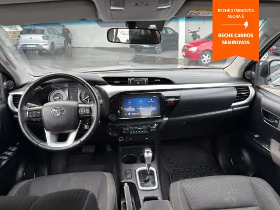 TOYOTA-HILUX-2.8 D-4D TURBO DIESEL CD SR 4X4 AUTOMÁTICO TOYOTA-HILUX-2023