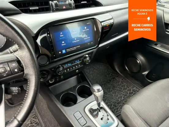 TOYOTA-HILUX-2.8 D-4D TURBO DIESEL CD SR 4X4 AUTOMÁTICO TOYOTA-HILUX-2023