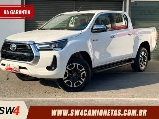 TOYOTA-HILUX-2.8 D-4D TURBO DIESEL CD SRV 4X4 AUTOMÁTICO TOYOTA-HILUX-2024