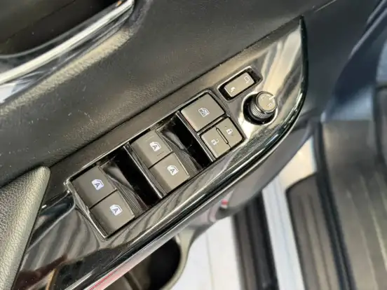 TOYOTA-HILUX-2025