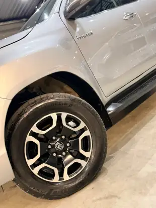 TOYOTA-HILUX-2022