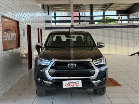 TOYOTA-HILUX-2.8 D-4D TURBO DIESEL CD SRX 4X4 AUTOMÁTICO TOYOTA-HILUX-2022