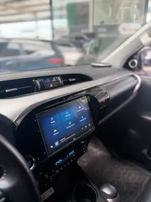 TOYOTA-HILUX-2025