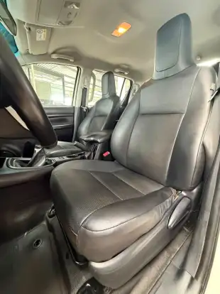 TOYOTA-HILUX-2019