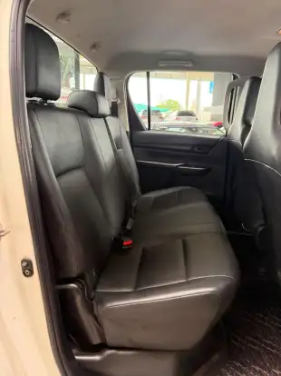 TOYOTA-HILUX-2019