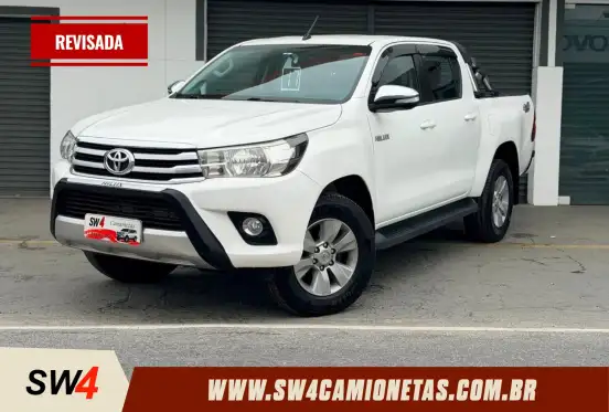 TOYOTA-HILUX-2016