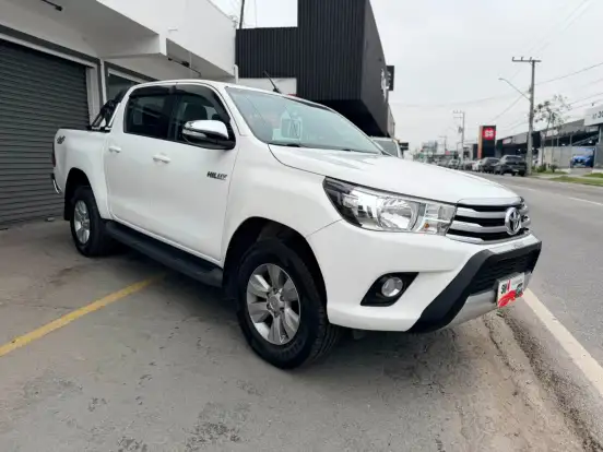 TOYOTA-HILUX-2.8 SRV 4X4 CD 16V DIESEL 4P AUTOMÁTICO TOYOTA-HILUX-2016