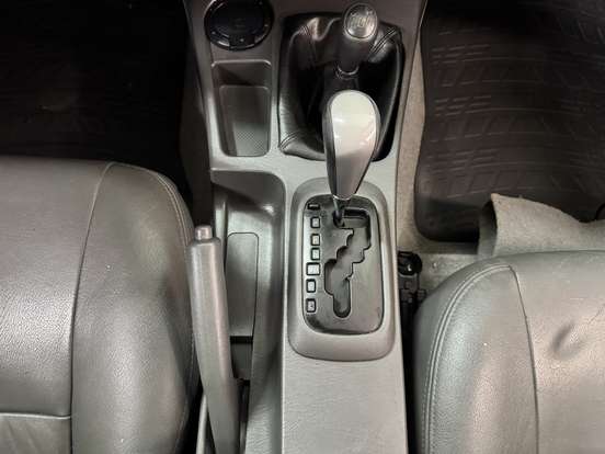 TOYOTA-HILUX-2.7 SRV 4X4 CD 16V FLEX 4P AUTOMÁTICO TOYOTA-HILUX-2012