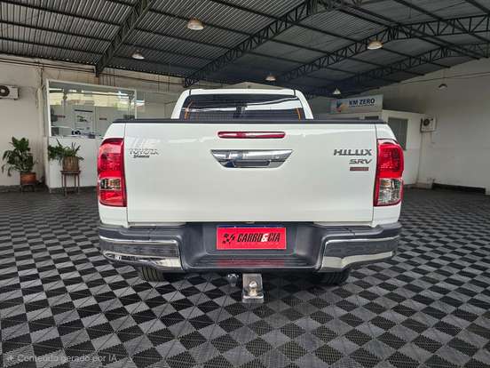 TOYOTA-HILUX-2019