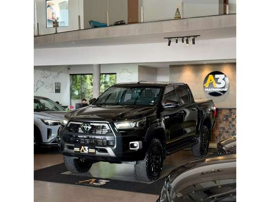 TOYOTA-HILUX-2.8 D-4D TURBO DIESEL CD CONQUEST 4X4 AUTOMÁTICO TOYOTA-HILUX-2023