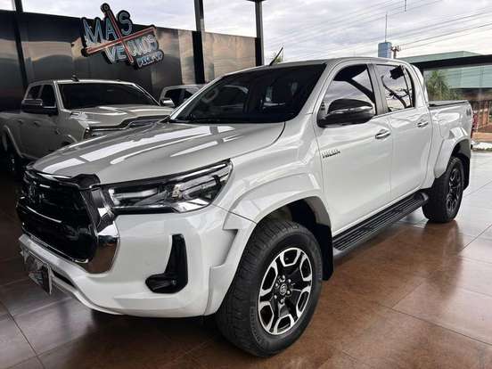 TOYOTA-HILUX-2024