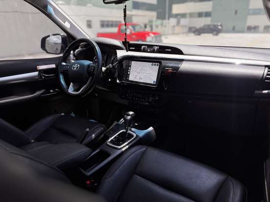 TOYOTA-HILUX-2024