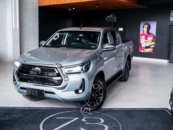 TOYOTA-HILUX-2.8 D-4D TURBO DIESEL CD SRX 4X4 AUTOMÁTICO TOYOTA-HILUX-2020