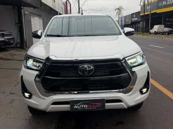 TOYOTA-HILUX-2.8 D-4D TURBO DIESEL CD SRX 4X4 AUTOMÁTICO TOYOTA-HILUX-2020