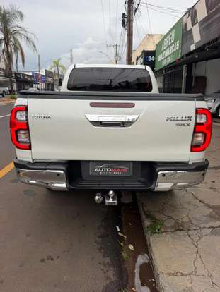 TOYOTA-HILUX-2020