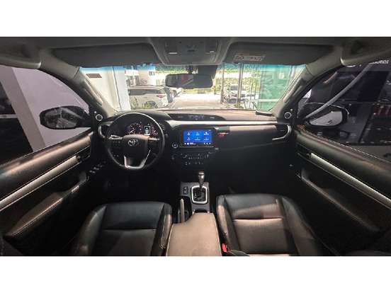 TOYOTA-HILUX-2024